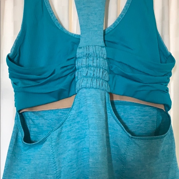 Lululemon tank - Picture 2 of 7